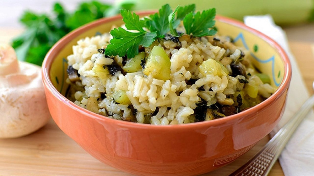 Rice with zucchini